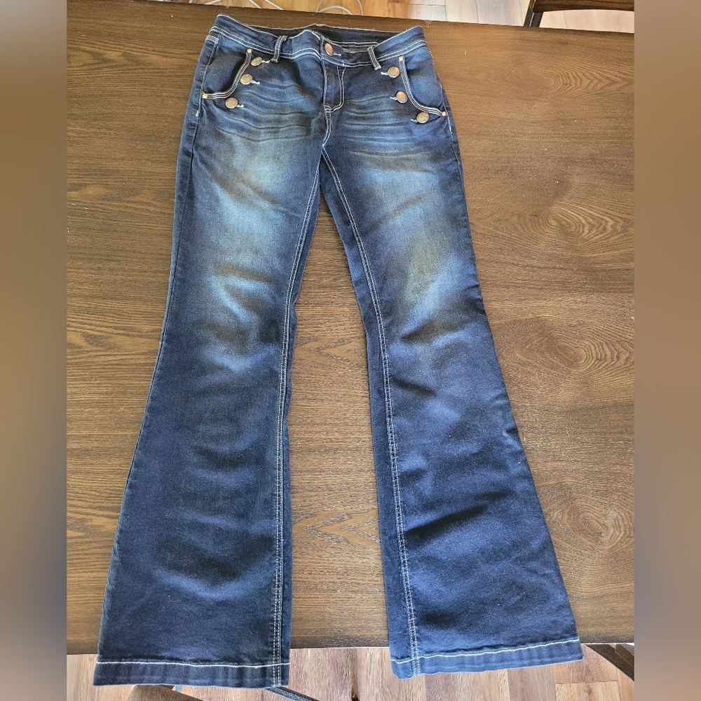 Ladies Size M Jeans, super comfy!